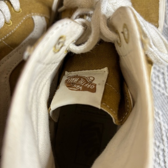 Vans Peace And Leaf Limited Edition Sneakers Unisex Womens 11, Men’s 9.5. Gold - Picture 3 of 12